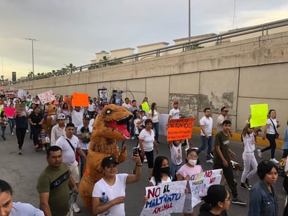 Monclovenses se preparan para exigir justicia en la gran marcha por los perritos asesinados