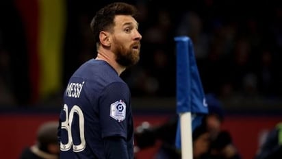 ¿Por qué los hinchas de PSG abuchean a Lionel Messi?