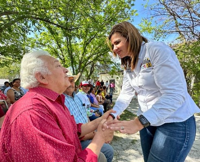 Lupita Oyervides candidata de respeto al compromiso