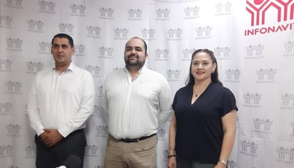 Delegado presente a nueva gerente de Centro de Servicios Infonavit Monclova