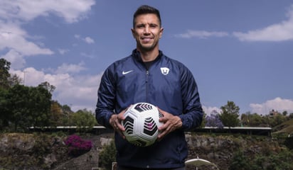 Molina acepta un cariño por América, pero hoy se debe a Pumas