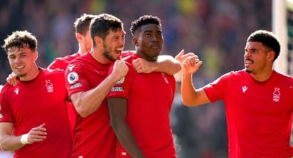 Liverpool vence al duro Nottingham y se aferra a puestos de Europa: 3-2