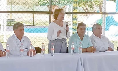 Elba Esther Gordillo pide a maestros levantar su voz para defender sus derechos