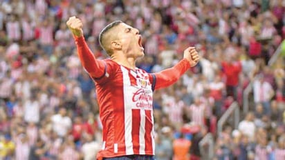 Chivas remontó ante Cruz Azul y araña boleto directo 