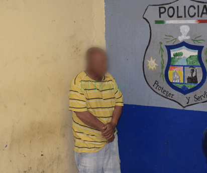 Amenaza con tasajear a su mujer con machete