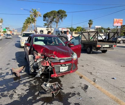 Fuerte choque en la colonia Roma deja un lesionado