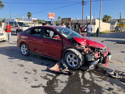 Sujeto termina herido luego de fuerte choque