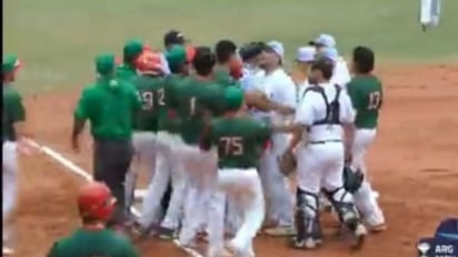 Se armó la campal! México y Argentina se van a los golpes en Mundial Sub 23 de softbol