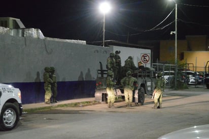 Militares detienen a una mujer por sospechosa