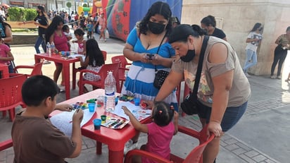 Autoridades municipales, trabajan para que niños vivan felices en un entorno escolar y familiar 