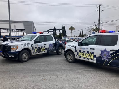 Ladrones en moto roban bolsa de mano a mujer en el sector el Pueblo de Monclova