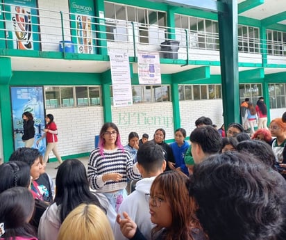 Feria de la salud para detectar casos de violencia o depresión en jóvenes de prepa 