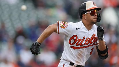 Orioles se van arriba con rally en el cuarto para vencer a Red Sox    