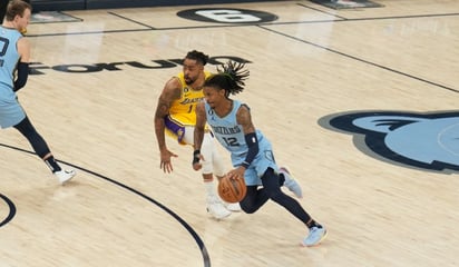 Grizzlies venció a Lakers gracias a un Ja Morant ‘on fire’ y se mantienen con vida