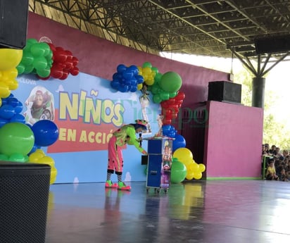 Miles de niños festejando su día en el Xochipili 1