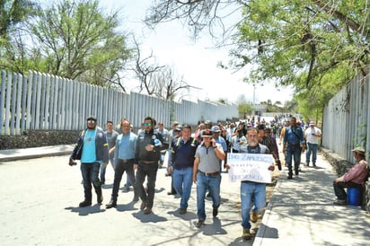 Raúl Flores pide buena información de AHMSA