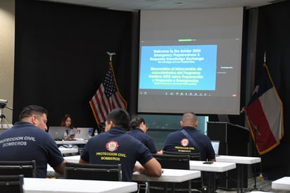 Imparten capacitación binacional a bomberos 