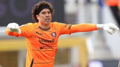 Actuación de Guillermo Ochoa evita festejos de título del Napoli