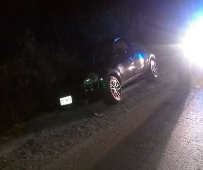 Conductor sufre salida de camino en los Puentes Cuates de Castaños