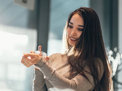 Perfumes que te dan una chispa de juventud