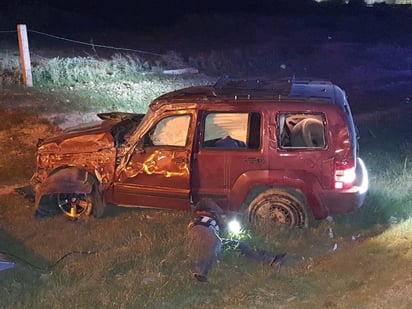 Vuelvan y abandonan camioneta en Román Cepeda