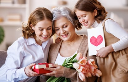 Regalos para sorprender a mamá en su día especial