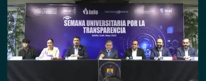 Participan alumnos de la UAdeC en Semana Universitaria por la Transparencia