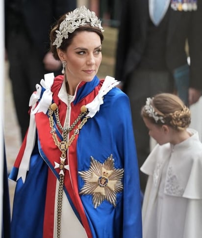 Kate de Gales realizó un homenaje a Lady Di durante la coronación de Carlos III