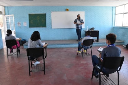 SEP podría dejar sin libros de texto gratuitos estudiantes de secundarias 