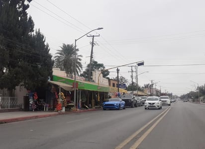 Florerías de la zona centro en apuros por falta de 'parking' 