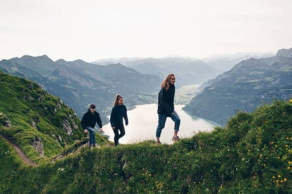 5 beneficios a tu salud al escuchar ruidos de la naturaleza: Ir acampar o ir al parque también puede ser una actividad que traiga diversos beneficios a nuestra salud. 