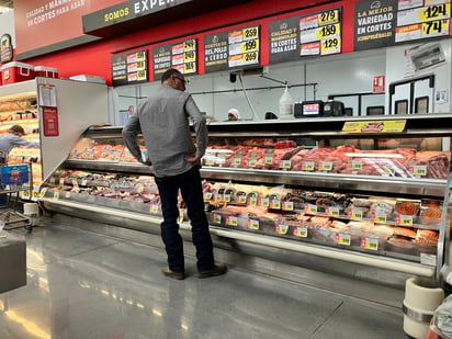 Carne asada para festejo de mamá; reto para muchos