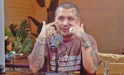 Nodal ya comenzó a borrarse los tatuajes