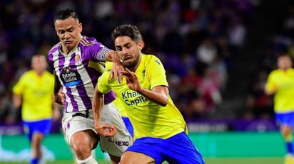 Cádiz vence 2-0 en casa a Real Valladolid