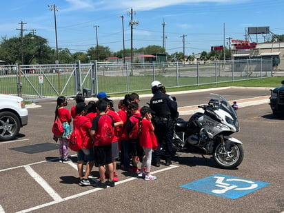 Estudiantes de la San Luis Elementary visitan el EPPD