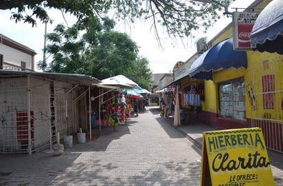 Los migrantes y pedigüeños no transitan por ZC ni en mercados