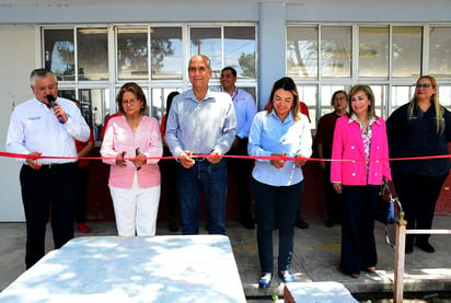 Alcalde visita la Escuela Secundaria Técnica 35 Harold R. Pape, en el Día del Estudiante