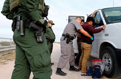 Agentes de Florida llegan para asegurar la frontera 