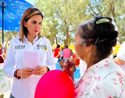 Se mantendrá Lupita Oyervides cercana a la gente 