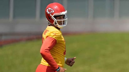 Patrick Mahomes dice no estar interesado en ser el mejor pagado