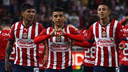 Fernando Beltrán sobre unión en Chivas: 'Todos nos tiramos de cabeza por Paunovic y él se tira de cabeza por nosotros'