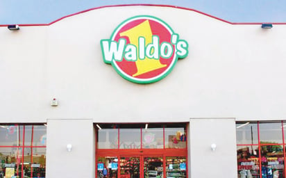 Waldo's quiere destronar a Elektra: abre tienda con venta exclusiva de motos