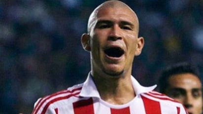 Acusan al 'Chatón' Enríquez de revender boletos para la Final entre Chivas y Tigres