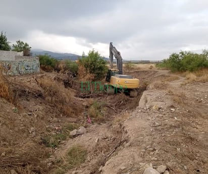 Limpian peligroso arroyo frente a las colonias praderas, para prevenir inundaciones