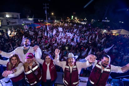 Encabeza Armando Guadiana su cierre de campaña en la región carbonífera de Coahuila