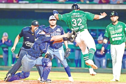 Los Olmecas de Tabasco apalean a los Acereros de Monclova por 9-3