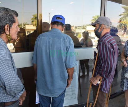 Pensionados exigen vuelvan los pagos al recinto de su asociación para más comodidad