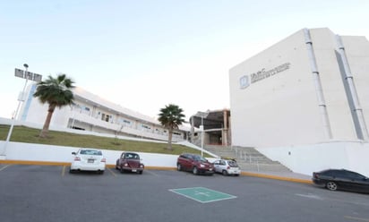 Escuela de Medicina de la UAC recibe acreditación nacional