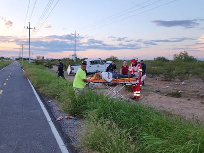 Tamaulipeca vuelca en la carrera 30 a la altura de Frontera