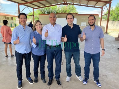 Alcalde de Monclova sale a emitir su voto